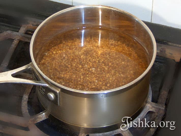 Утка запеченная с гречкой - пошаговый рецепт с фото